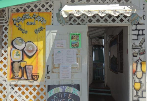 Kayak Kafe & Juice Bar