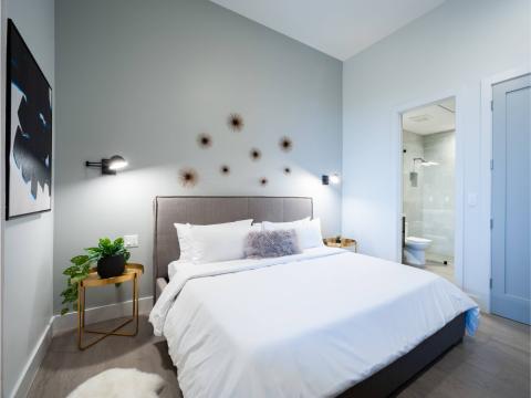 This image shows a neatly arranged bedroom