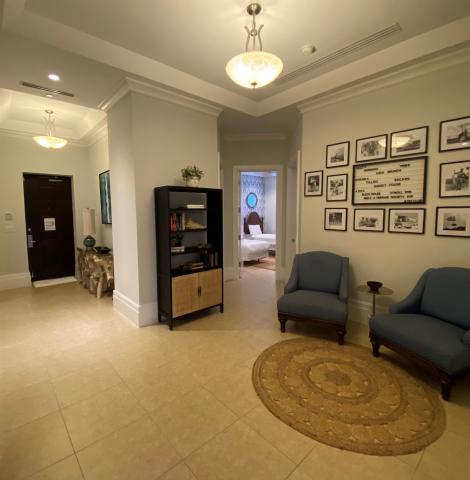 Foyer.jpg