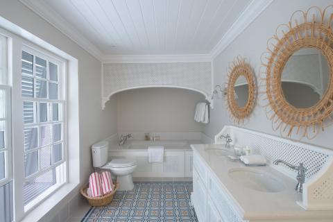 The image shows a beautifully decorated bathroom