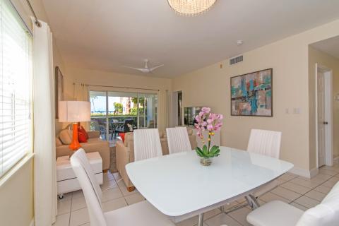  Modern living and dining area
