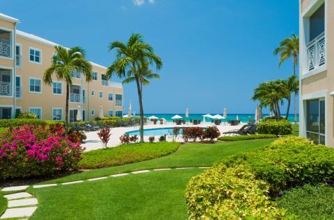 Luxurious resort with swimming pool  