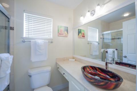  Modern bathroom with vessel sink