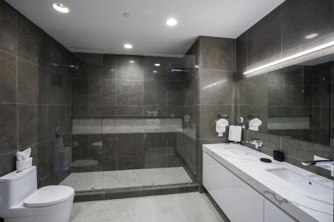 404 Bath.jpeg