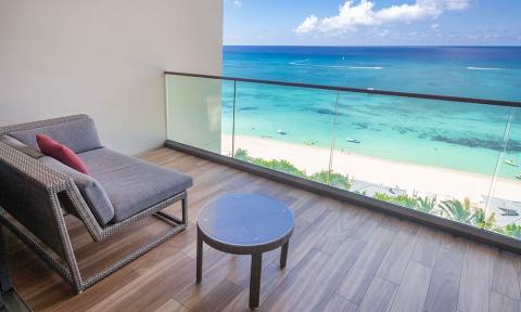 2 Queen Premium Oceanfront