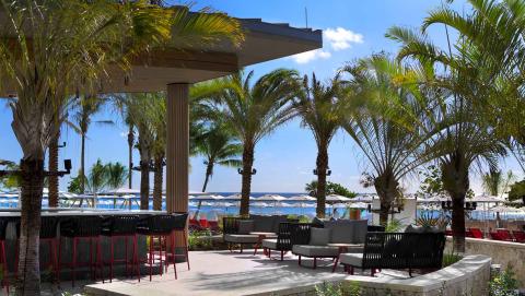 pool side restaurant