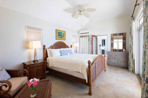 The image shows a well-decorated bedroom