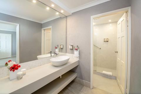 This image shows a modern bathroom interior